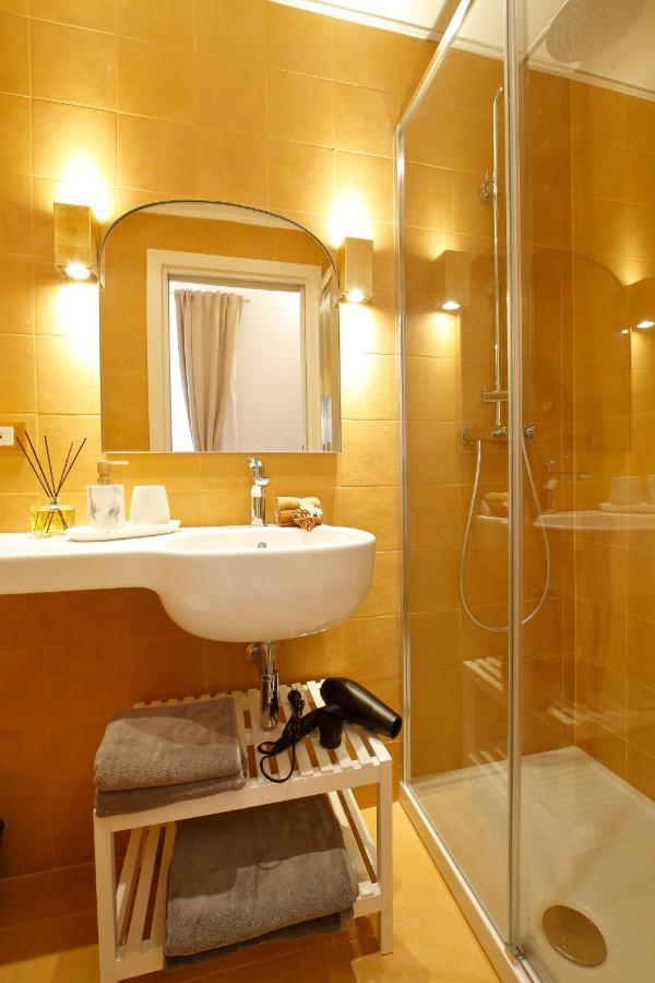 Breathe Liguria - Lucy 1 Bedroom And 1 Apartment In A Newly Renovated Nineteenth-Century Building In The Historic Center Near The Sea La Spezia Bagian luar foto